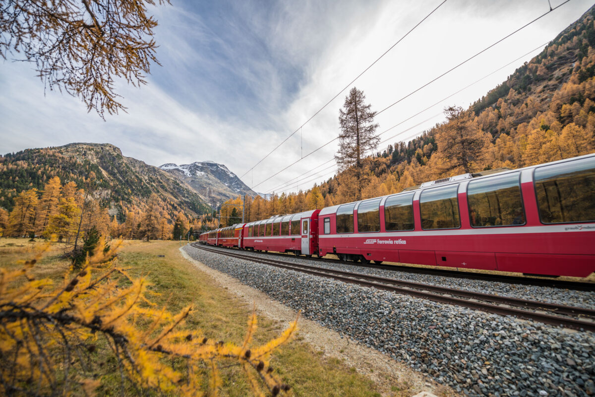 Hotel Hauser St. Moritz - Upper Engadine surroundings - Rhaetian Railway