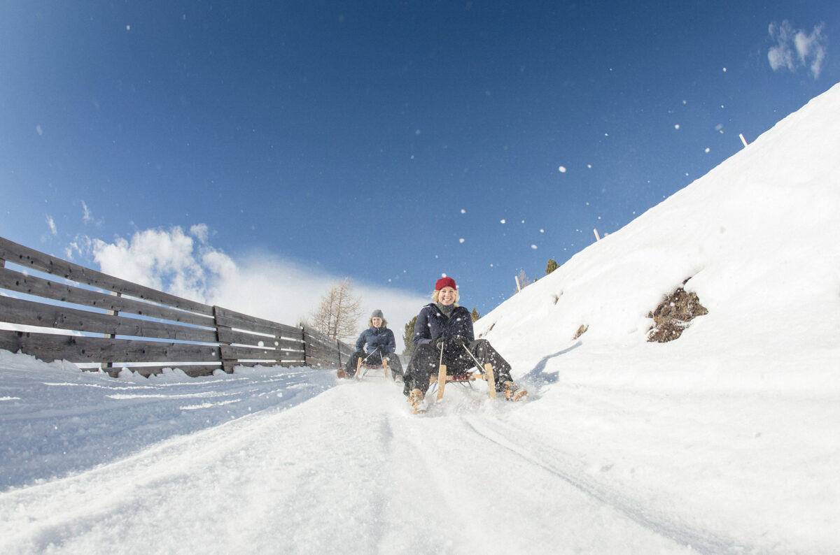 Hotel Hauser St. Moritz - Upper Engadine surroundings Winter activities - Sledding